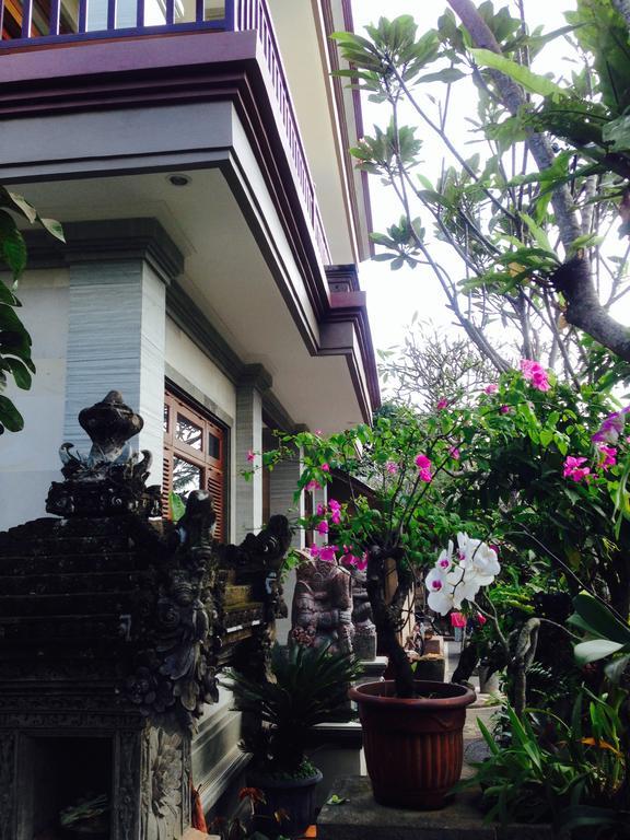 Gasthuis Pio Pio House *