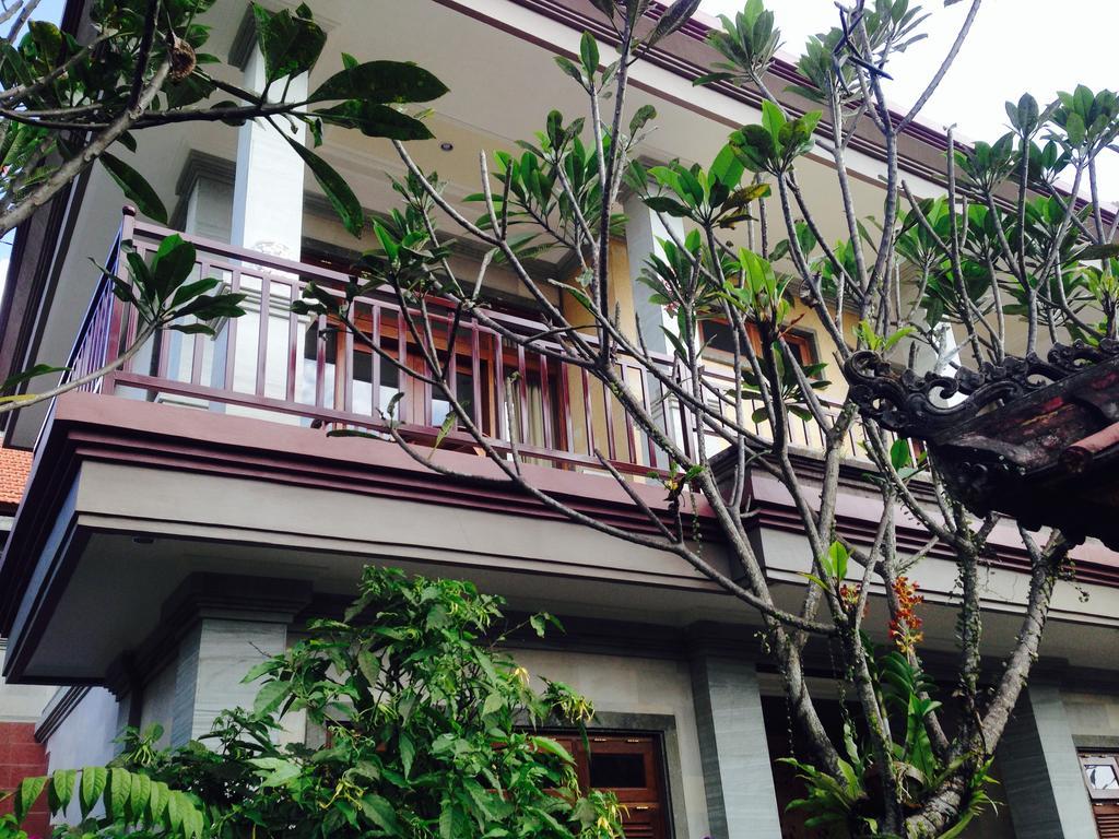 Gasthuis Pio Pio House *
